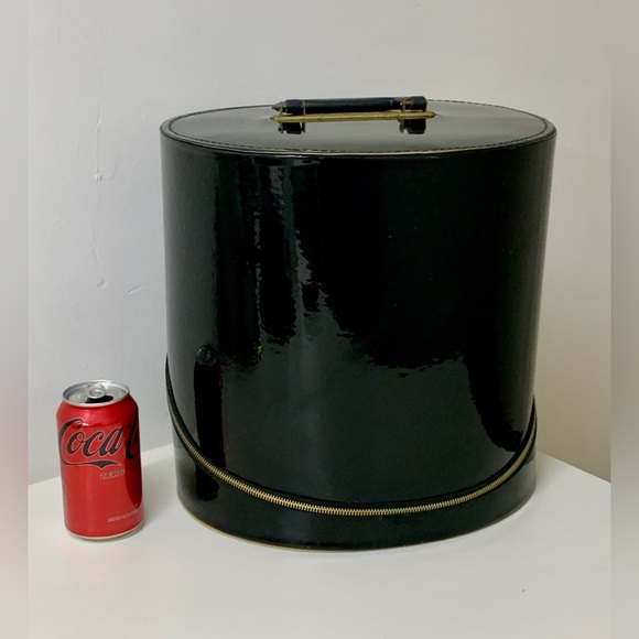 1950s Vintage Blondy Glossy Patent Black Zippered Handled Hat Box - Picture 2 of 16